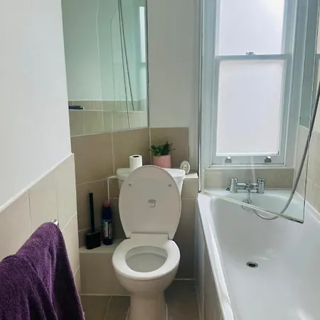 Cute & Quiet Apartment In The Heart Of Hampstead London Exterior photo