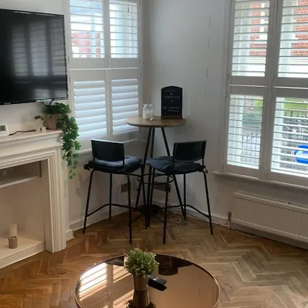 Cute & Quiet Apartment In The Heart Of Hampstead London Exterior photo