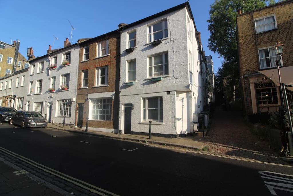 Cute & Quiet In The Heart Of Hampstead